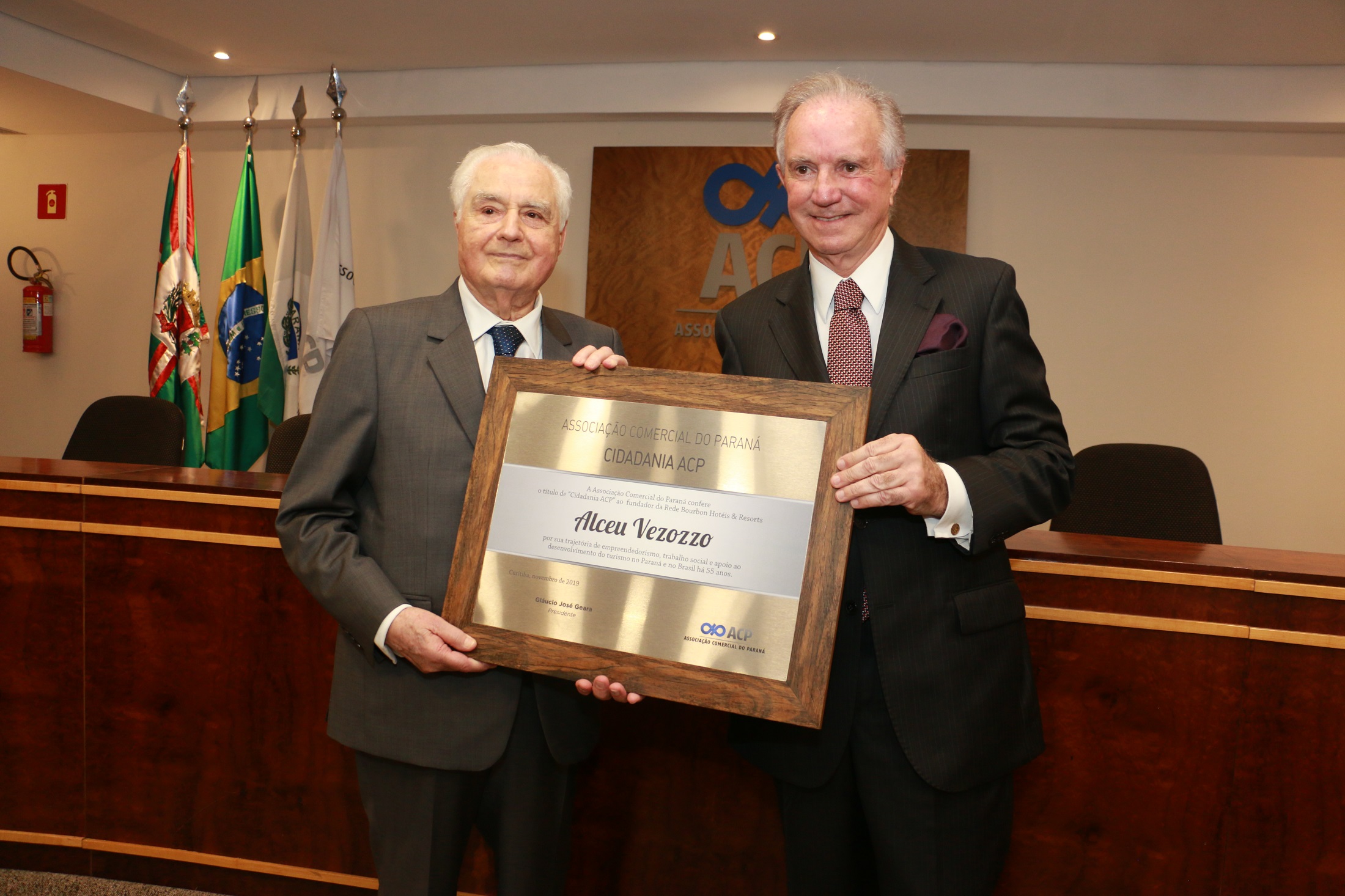 http://circulandoaqui.com.br/novo/banco_img/124748d4a407d3e6087d8015f50ff4dc7bd3c.JPG